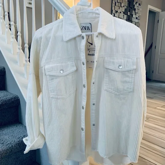 Zara Cream Corduroy Shacket Jacket Button Front Pockets Size XS NWT. - Picture 2 of 4